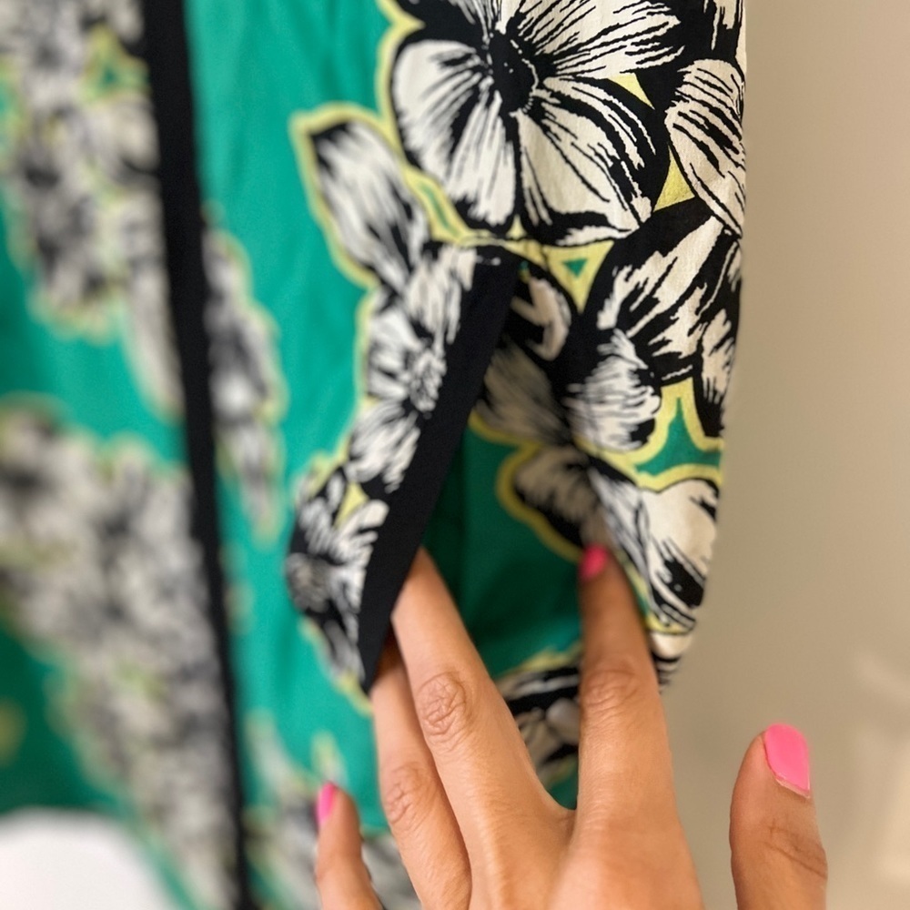 ANTHROPOLOGIE {Maeve} Ayame Silk Floral Zip Up Dress | 2 - Picture 6 of 9